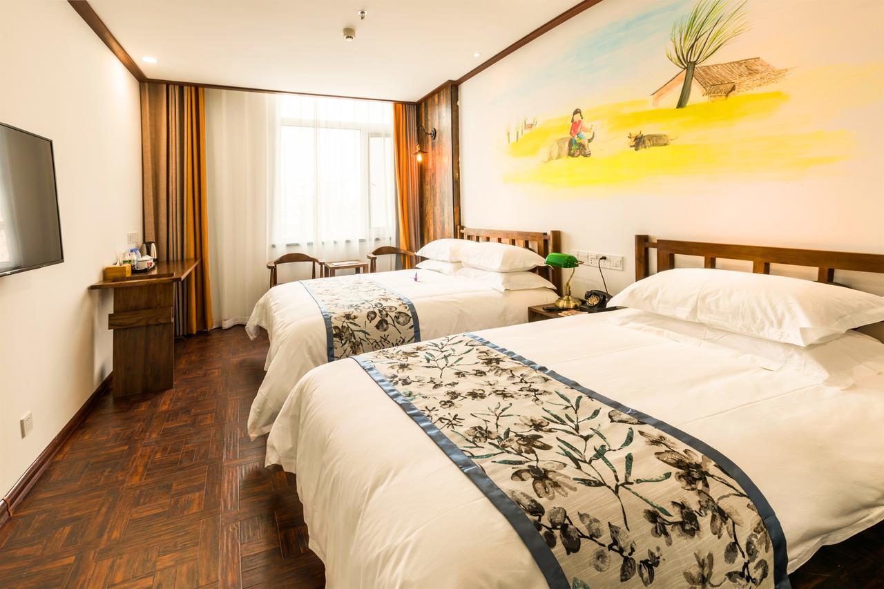Nostalgia Hotel Near Tianjin Polar Ocean Word- Tianjin Fonte Joy World, 10 Minutes Drive Away From Tianjin Tanggu High-Speed Railway Station, Free Ice-Cream, Mineral Water, Snacks And Laundry Service, English Communication Well Εξωτερικό φωτογραφία
