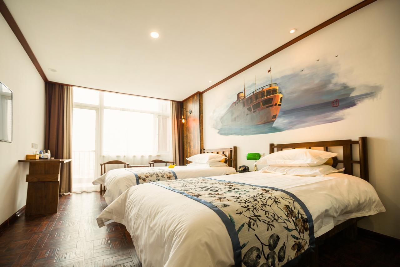 Nostalgia Hotel Near Tianjin Polar Ocean Word- Tianjin Fonte Joy World, 10 Minutes Drive Away From Tianjin Tanggu High-Speed Railway Station, Free Ice-Cream, Mineral Water, Snacks And Laundry Service, English Communication Well Εξωτερικό φωτογραφία
