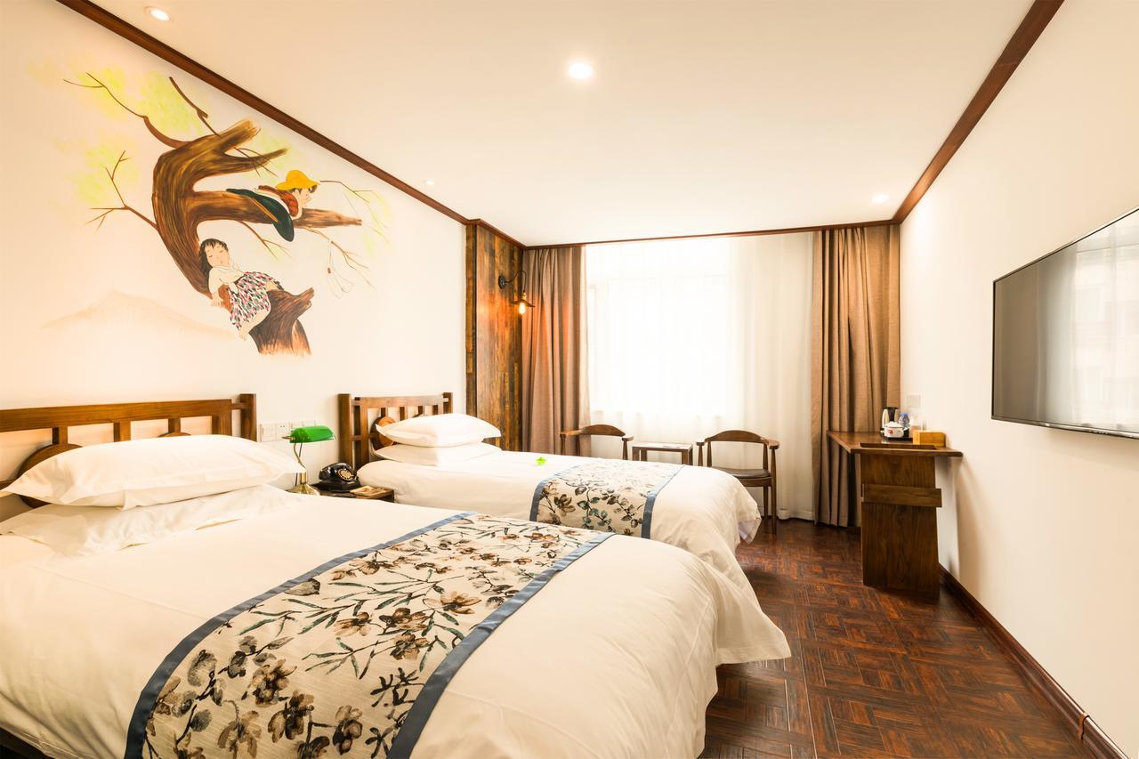 Nostalgia Hotel Near Tianjin Polar Ocean Word- Tianjin Fonte Joy World, 10 Minutes Drive Away From Tianjin Tanggu High-Speed Railway Station, Free Ice-Cream, Mineral Water, Snacks And Laundry Service, English Communication Well Εξωτερικό φωτογραφία