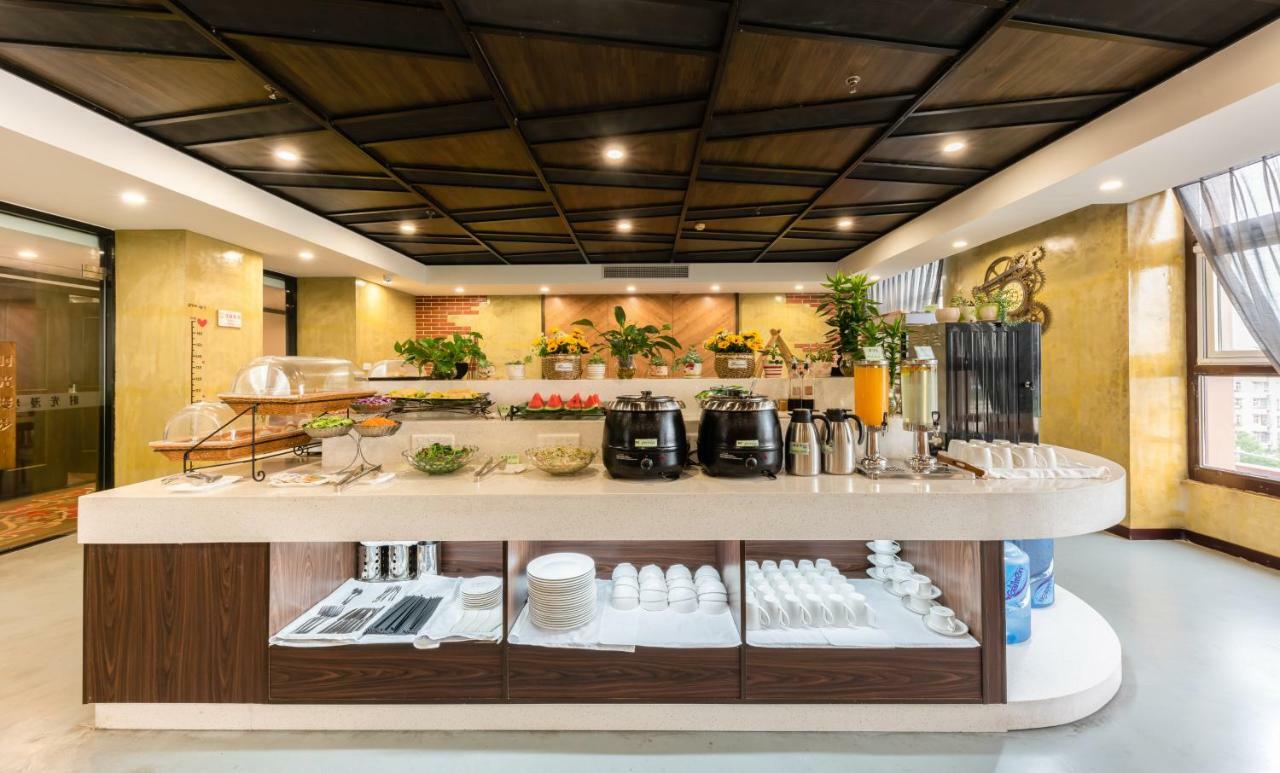 Nostalgia Hotel Near Tianjin Polar Ocean Word- Tianjin Fonte Joy World, 10 Minutes Drive Away From Tianjin Tanggu High-Speed Railway Station, Free Ice-Cream, Mineral Water, Snacks And Laundry Service, English Communication Well Εξωτερικό φωτογραφία