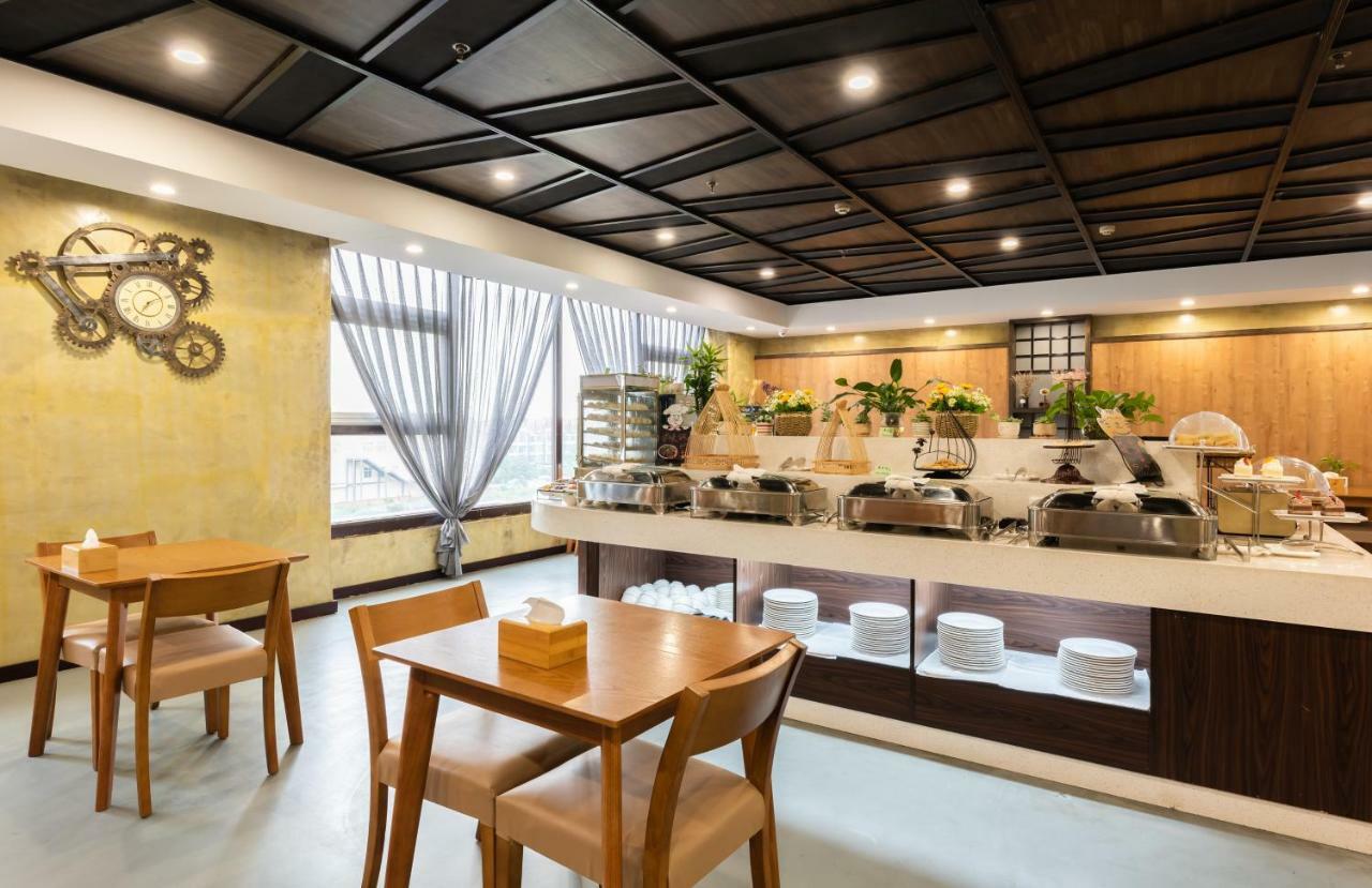 Nostalgia Hotel Near Tianjin Polar Ocean Word- Tianjin Fonte Joy World, 10 Minutes Drive Away From Tianjin Tanggu High-Speed Railway Station, Free Ice-Cream, Mineral Water, Snacks And Laundry Service, English Communication Well Εξωτερικό φωτογραφία