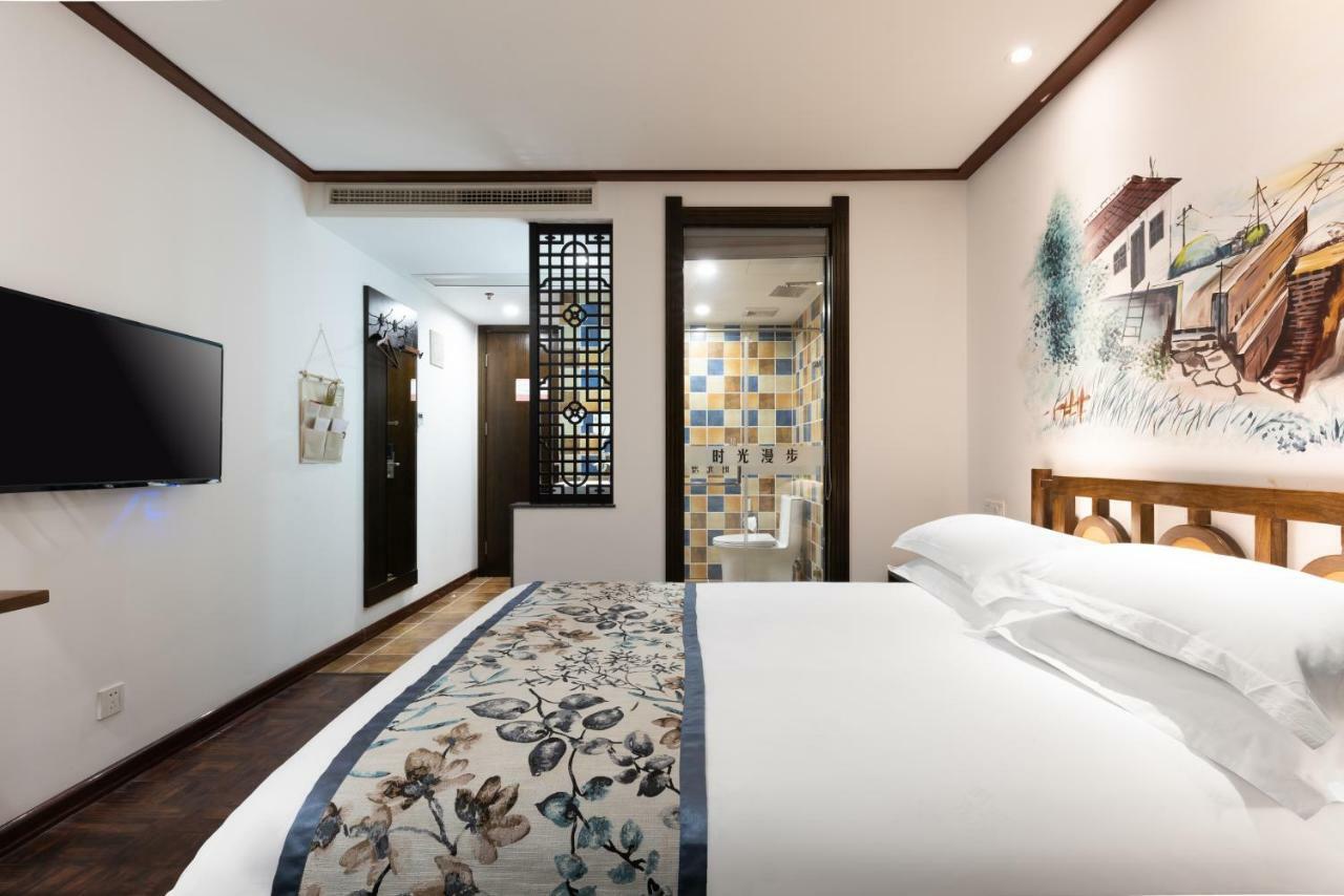 Nostalgia Hotel Near Tianjin Polar Ocean Word- Tianjin Fonte Joy World, 10 Minutes Drive Away From Tianjin Tanggu High-Speed Railway Station, Free Ice-Cream, Mineral Water, Snacks And Laundry Service, English Communication Well Εξωτερικό φωτογραφία