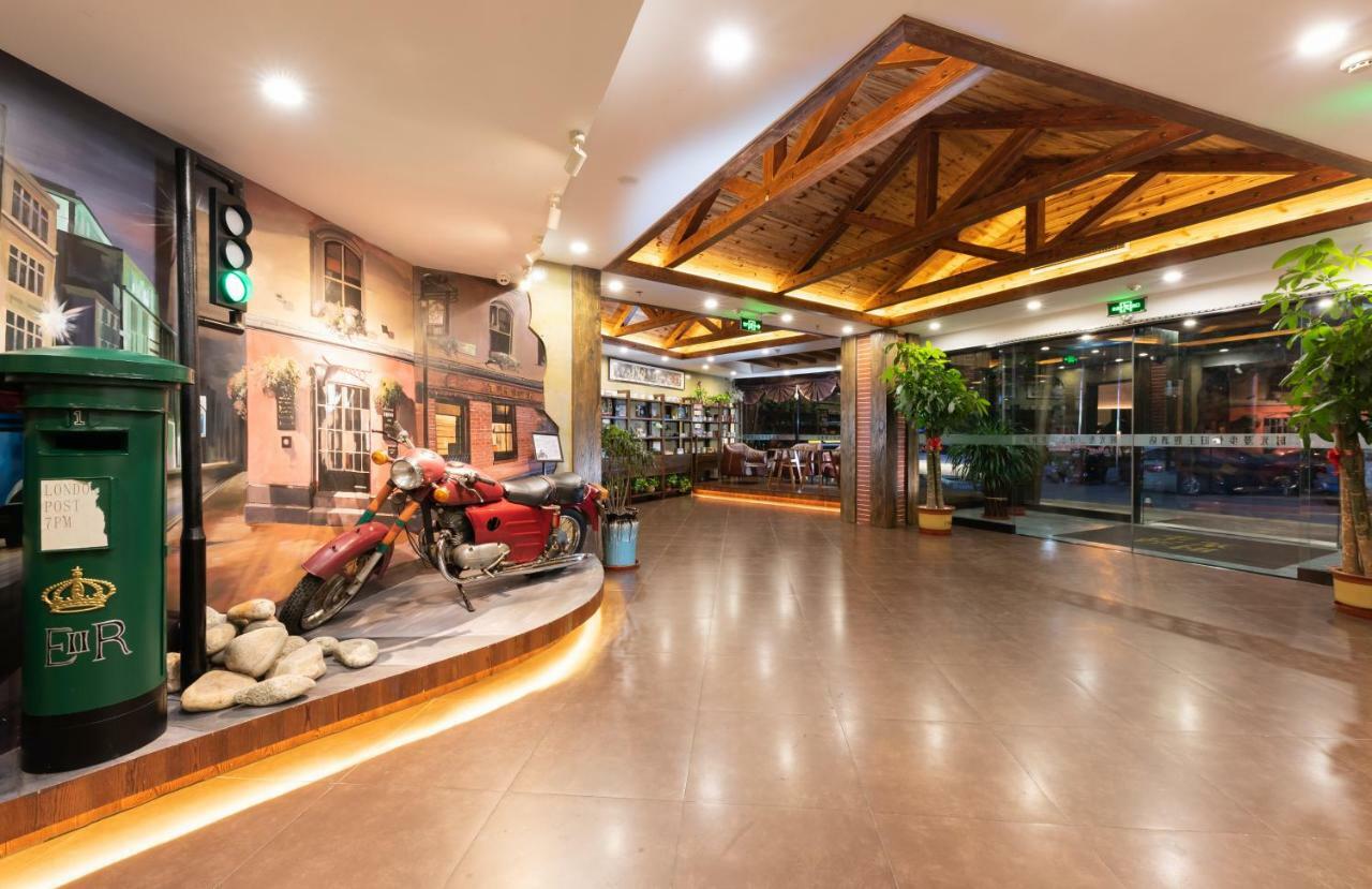 Nostalgia Hotel Near Tianjin Polar Ocean Word- Tianjin Fonte Joy World, 10 Minutes Drive Away From Tianjin Tanggu High-Speed Railway Station, Free Ice-Cream, Mineral Water, Snacks And Laundry Service, English Communication Well Εξωτερικό φωτογραφία